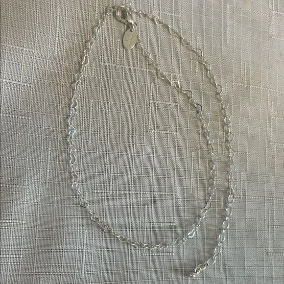 Origami Owl Elegant Silver Heart Chain Necklace - Picture 2 of 3